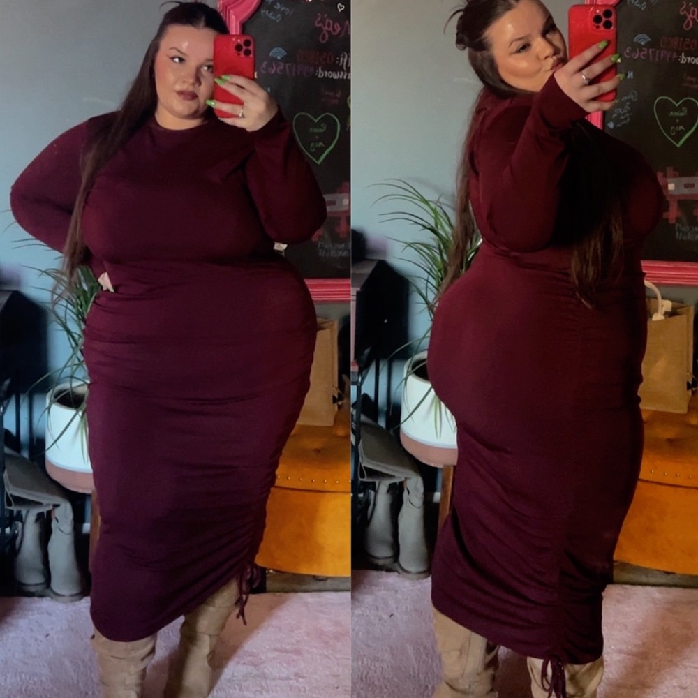 Elegant Burgundy Long Sleeve Dress